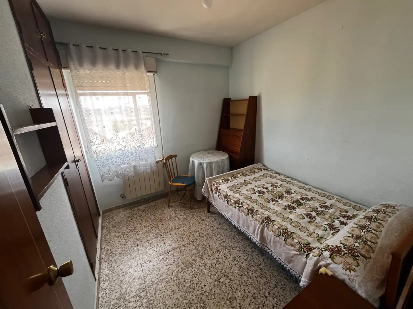 Dormitori de Pis en venda en Mondéjar amb Aire condicionat, Calefacció i Terrassa