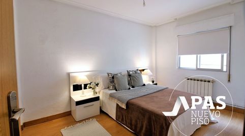 Foto 2 de Piso en venta en Calle Virgen del Camino, Los Castros, Santander