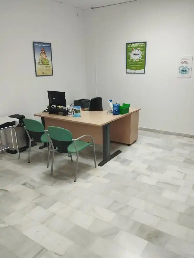 Local en venda en Avda Pescia - Ctra de Frigiliana