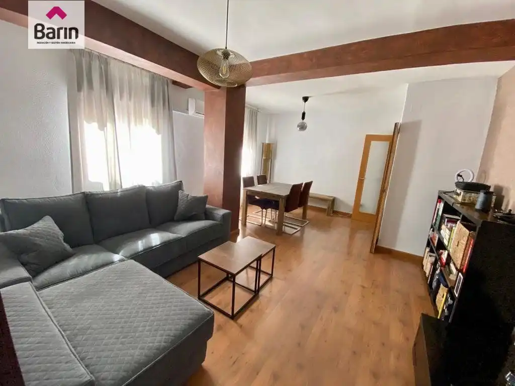 Sala de estar de Piso de alquiler en Córdoba con Aire acondicionado, Calefacción y Terraza