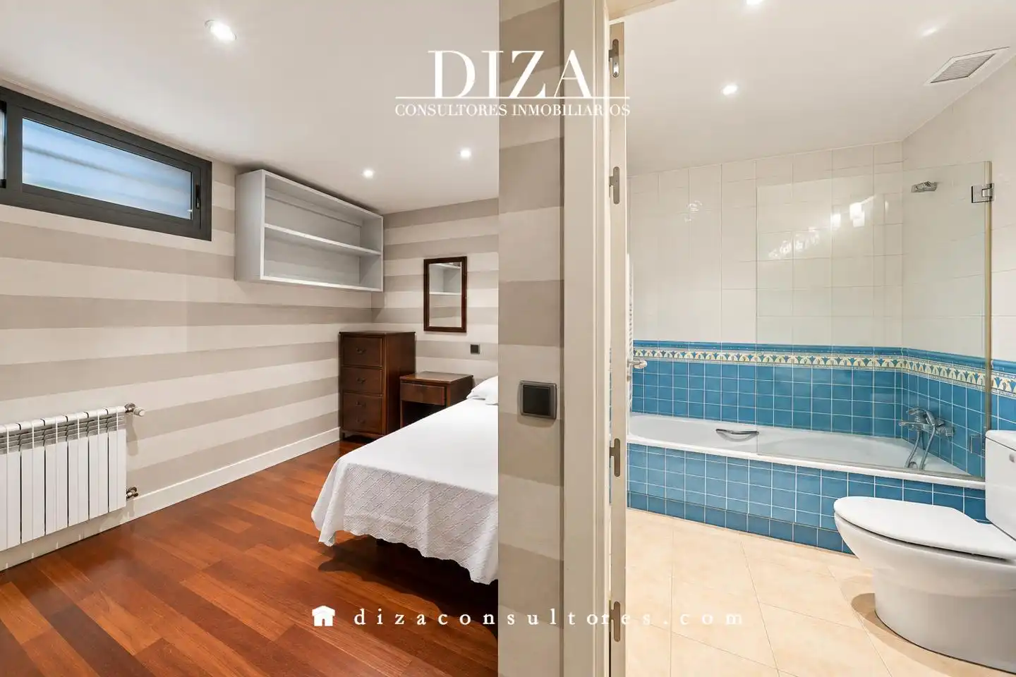 Bedroom of Houses for sale in La Moraleja  with Air Conditioner, Heating and Private garden