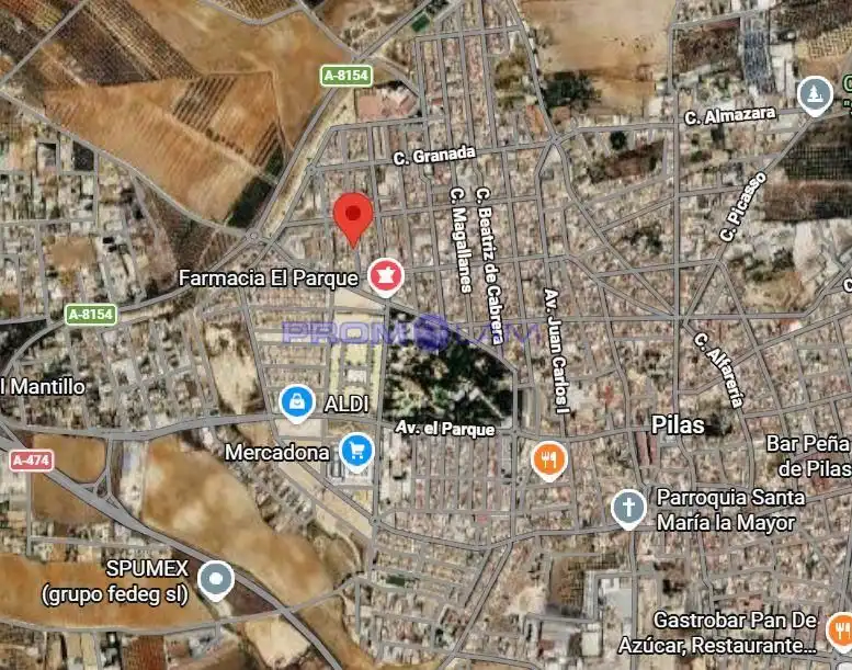 Houses for sale in Pilas  with Private garden and Terrace