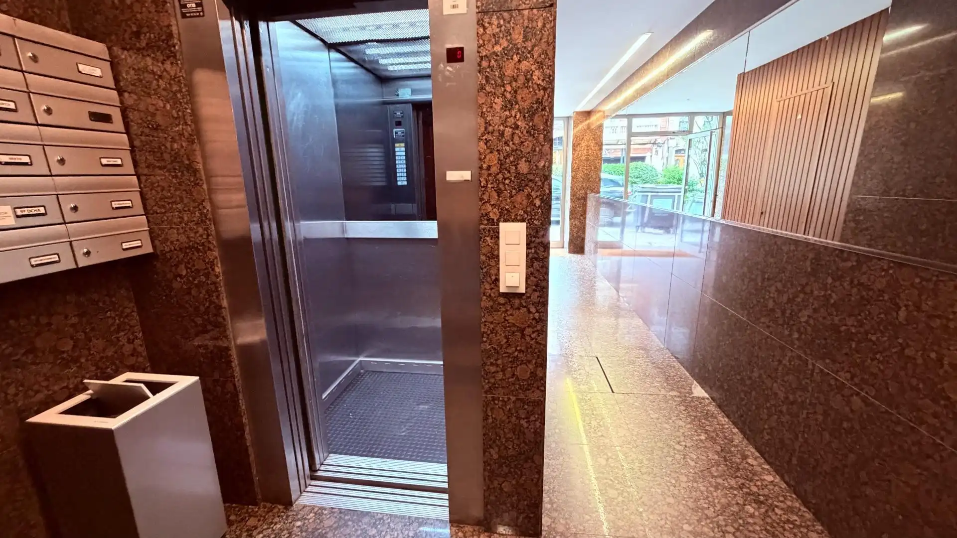 Oficina de lloguer en A Coruña Capital 