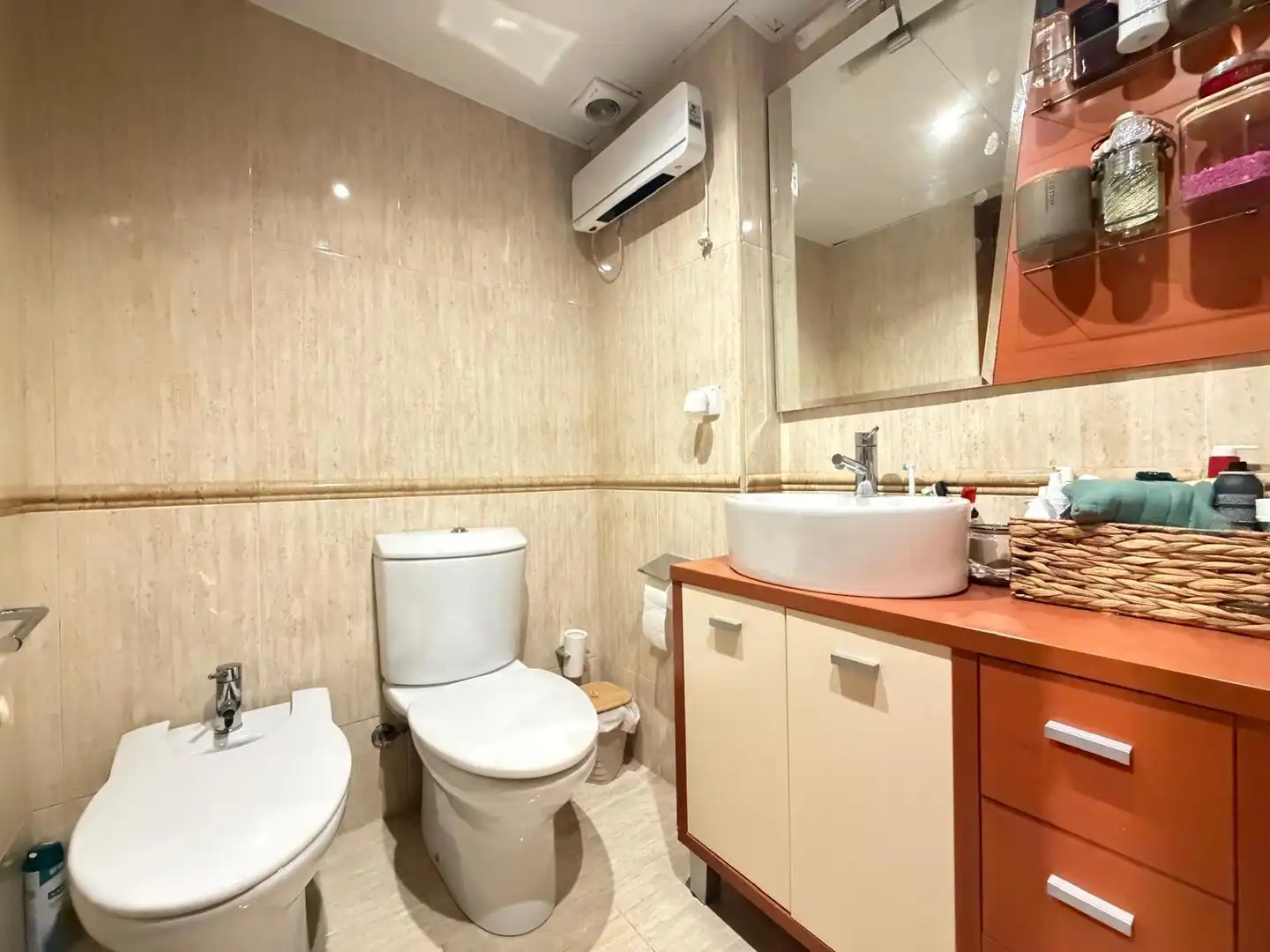 Bathroom of Flat for sale in Viladecans