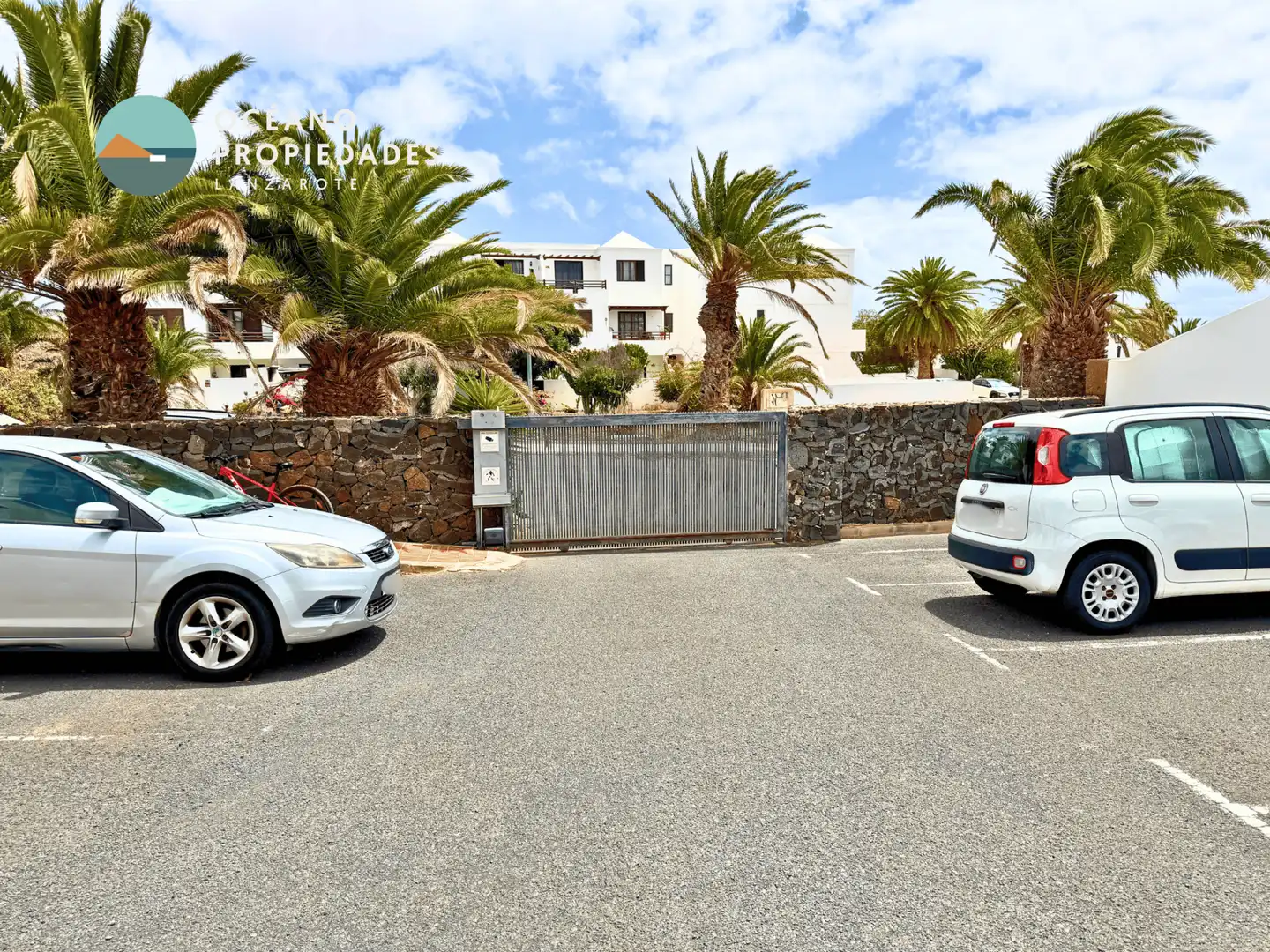 Exterior view of Flat for sale in Teguise  with Terrace, Balcony and Community pool