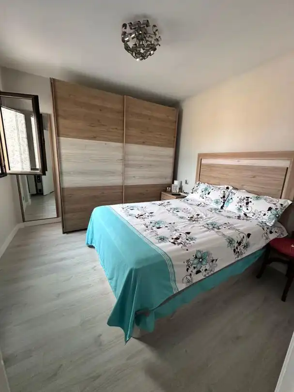 Dormitori de Pis en venda en Mansilla de las Mulas amb Calefacció, Terrassa i Moblat