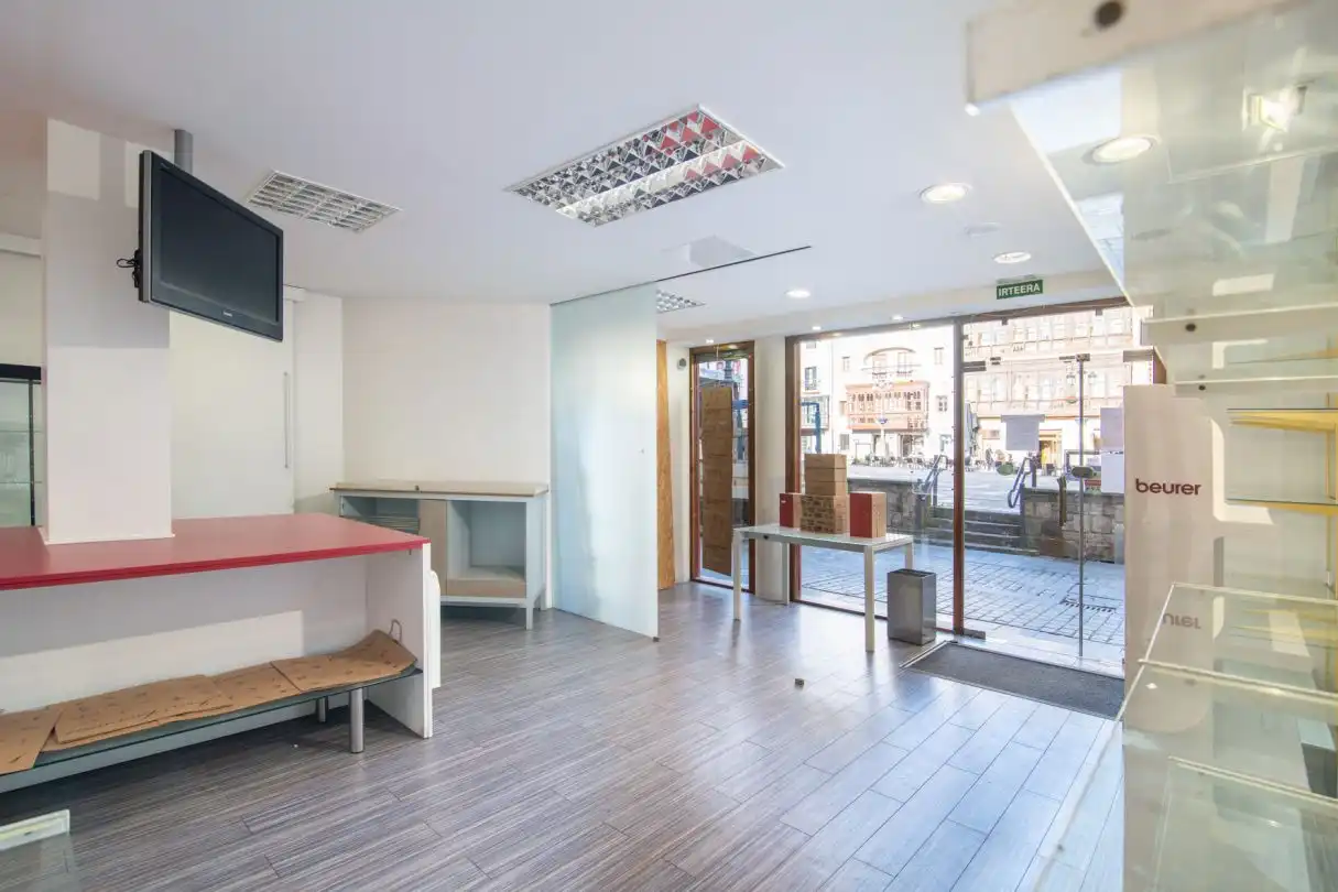Business premises to rent in Iturriotz Kalea 15, imagen 2
