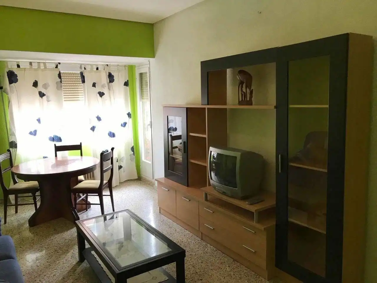 Sala de estar de Apartamento en venta en  Logroño con Calefacción y Balcón