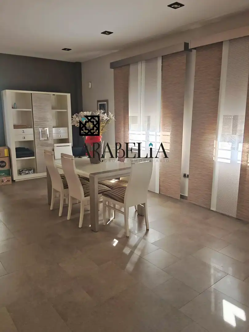 Villa mit Pool zum Verkauf in La Carlota, imagen 18