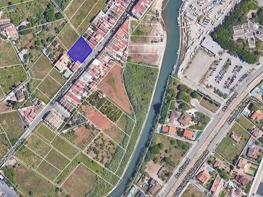 Terrenos y solares en venta en Moli De Santa Maria 28