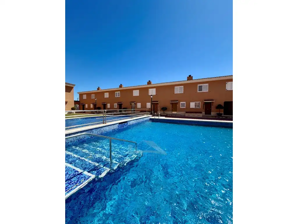 Piscina de Casa o xalet en venda en Cambrils amb Piscina comunitària