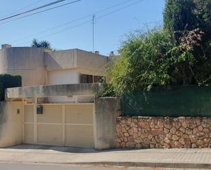 Vista exterior de Casa o xalet en venda en Torrent amb Aire condicionat, Calefacció i Jardí privat