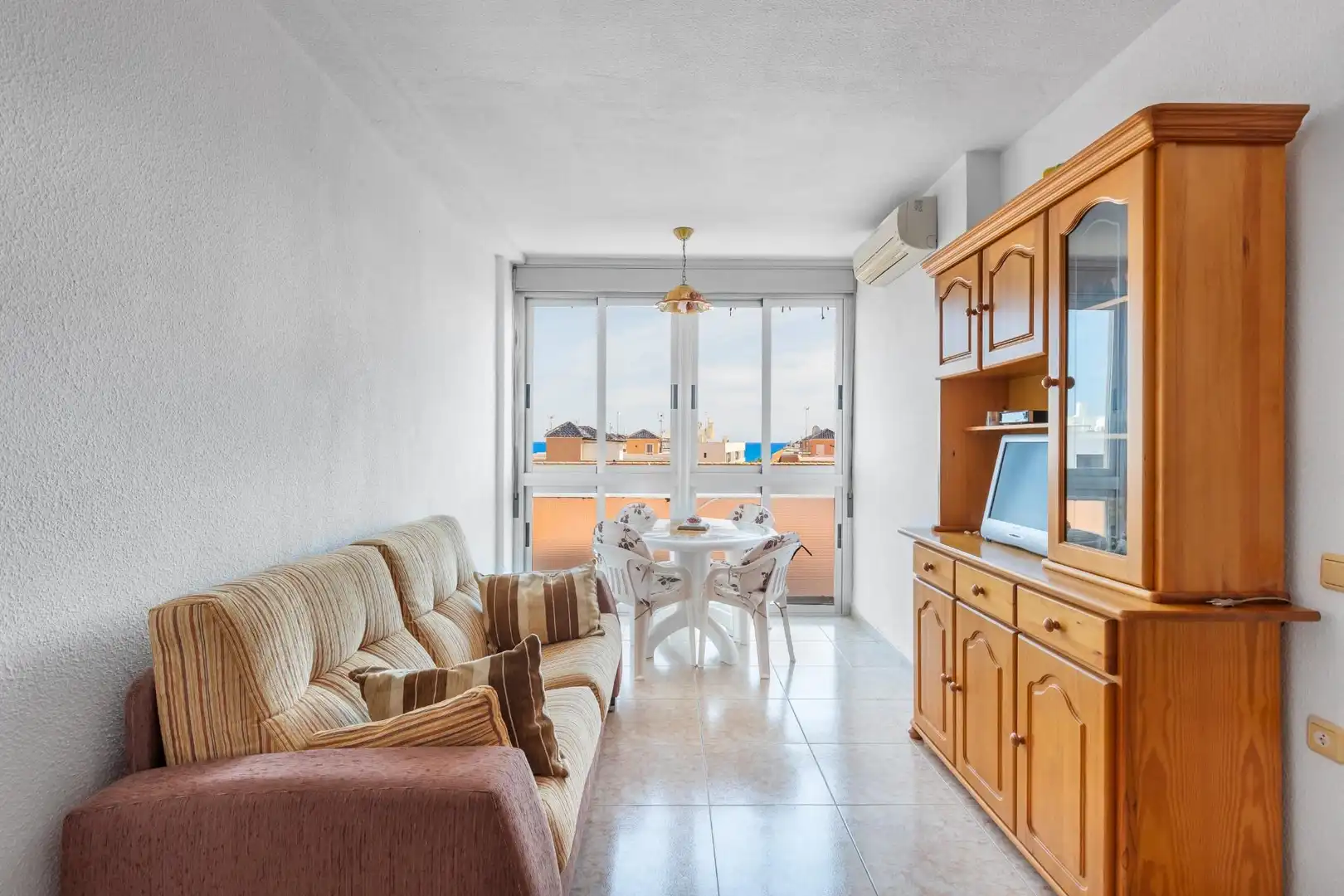 Wohnzimmer von Wohnungen zum Verkauf in Torrevieja mit Möbliert und Balkon