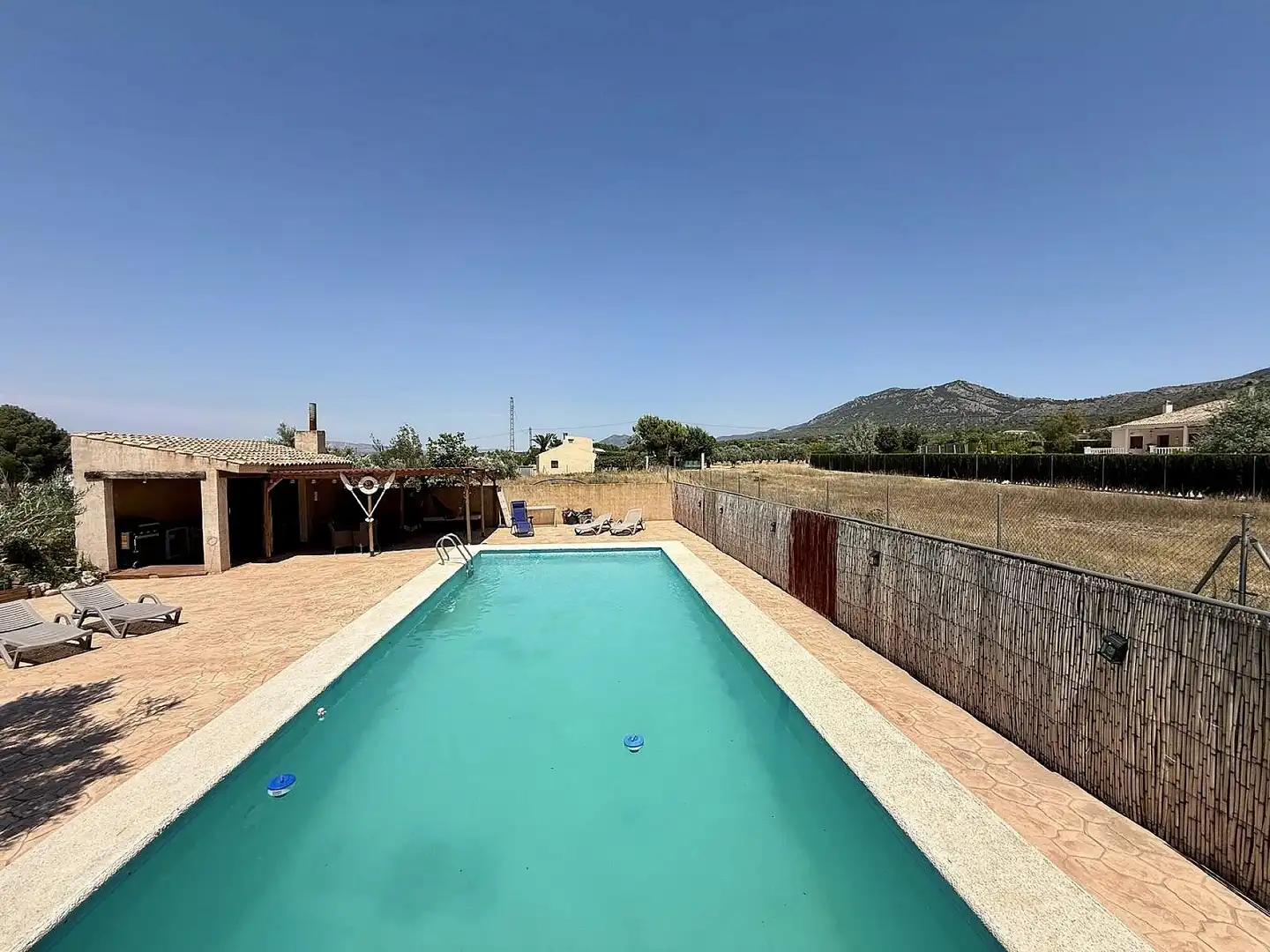 Piscina de Finca rústica en venda en Villena amb Terrassa