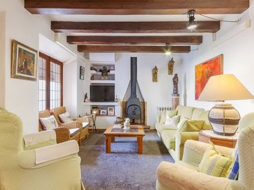 Country house with balcony for sale in Pollença Poble