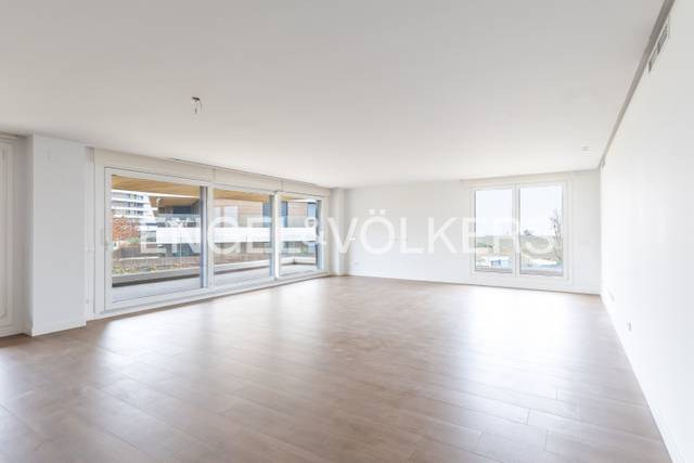 Apartamento en Alquiler en Calle Camino de los Jardines en Urbanización La Moraleja