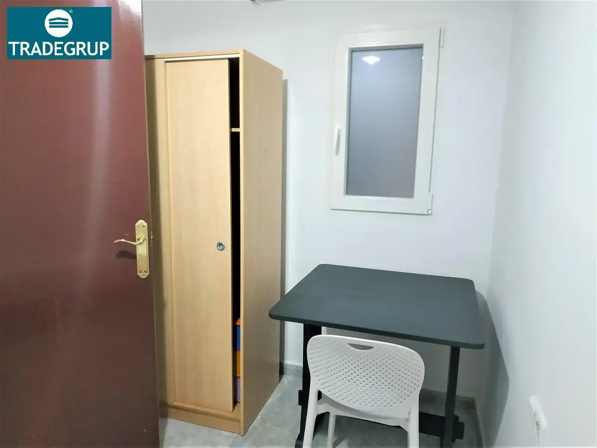 Habitación de Piso en venta en Igualada con Calefacción, Terraza y Amueblado
