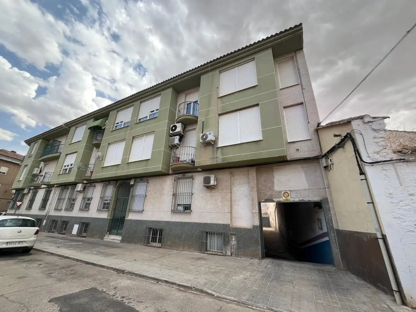 Vista exterior de Garaje en venta en Manzanares