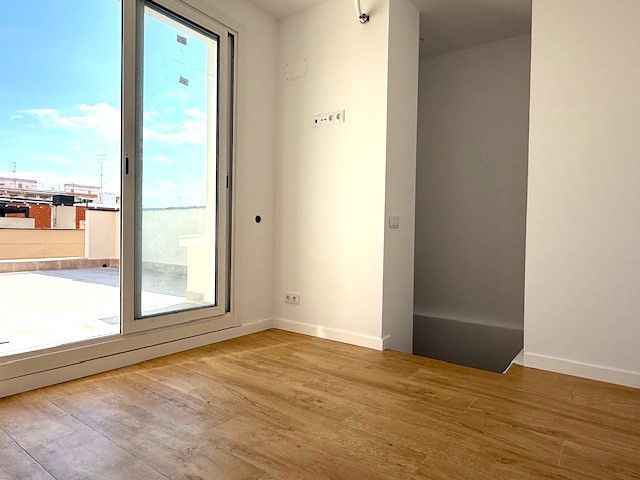 Bedroom of Attic for sale in Sant Boi de Llobregat  with Air Conditioner, Heating and Parquet flooring