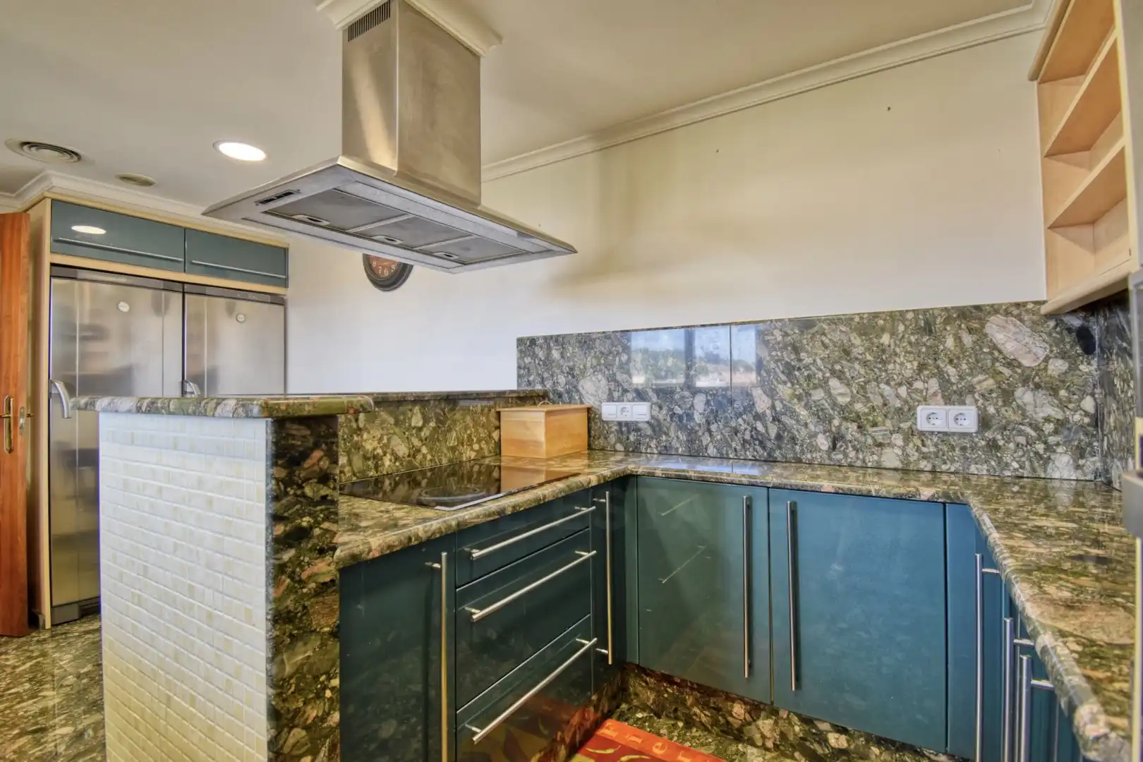 Kitchen of Flat for rent in Saladar