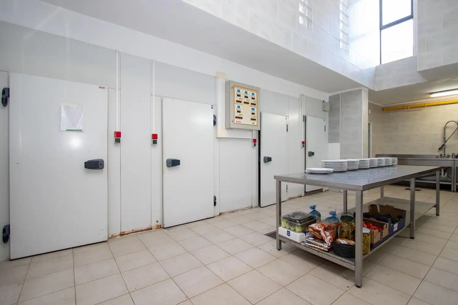 Cocina de Local en venta en Castellón de la Plana / Castelló de la Plana con Aire acondicionado