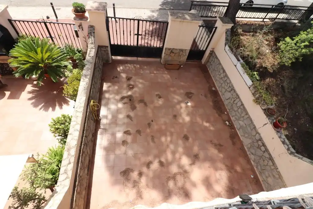 Casa aparellada amb terrassa en venda a Avenida de la Música, imagen 30
