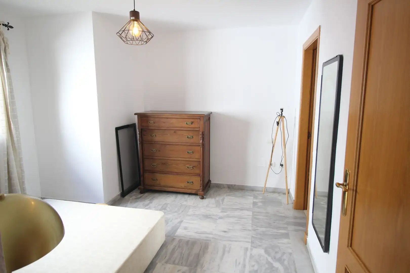 Schlafzimmer von Wohnung zur Miete in Málaga mit Klimaanlage, Heizung und Möbliert