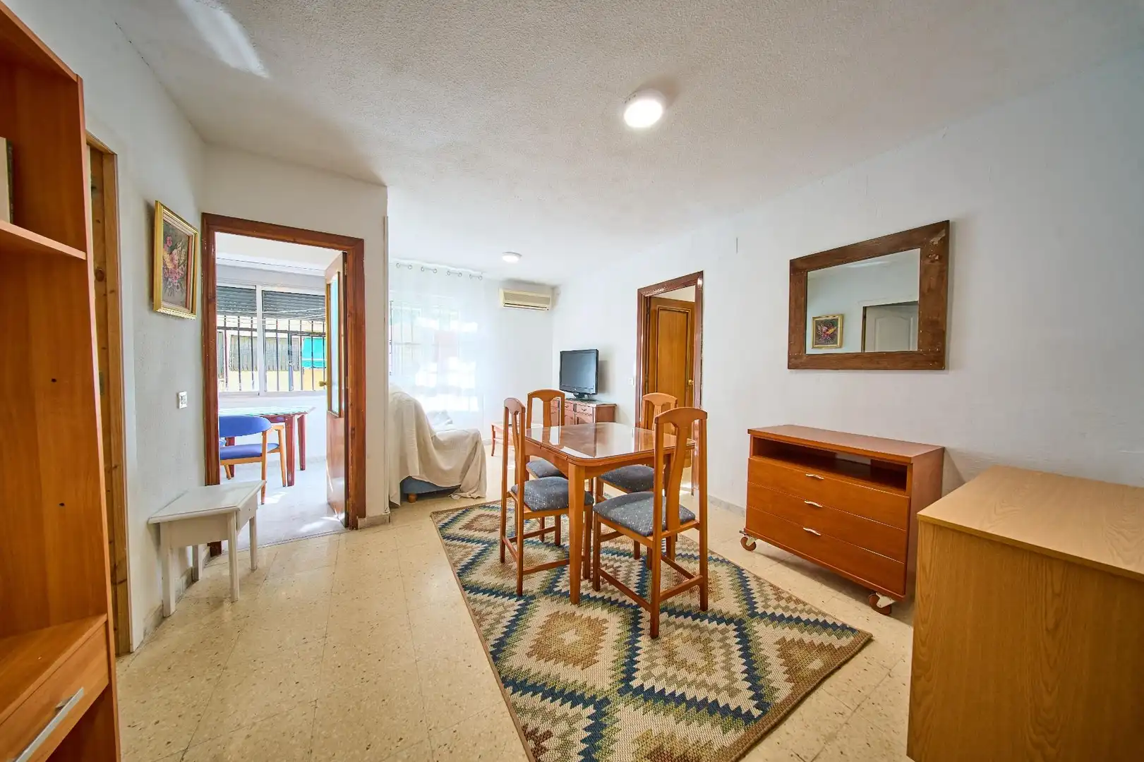 Sala de estar de Piso para compartir en Granada con Amueblado