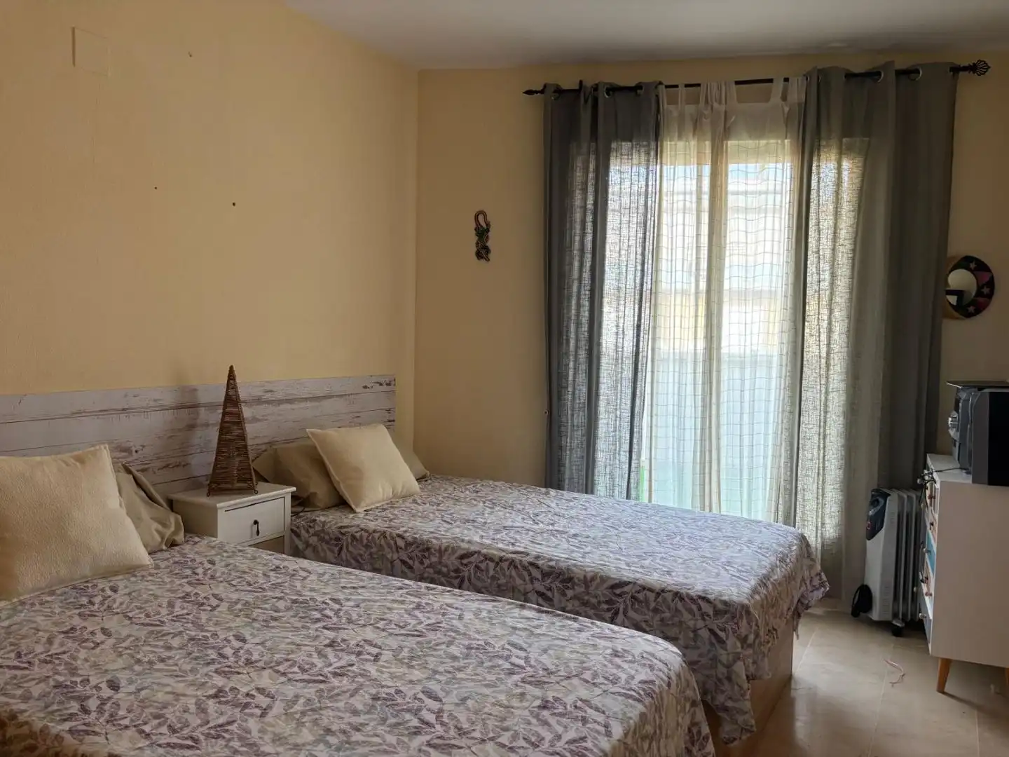 Schlafzimmer von Wohnung zur Miete in Dénia mit Klimaanlage, Terrasse und Schwimmbad