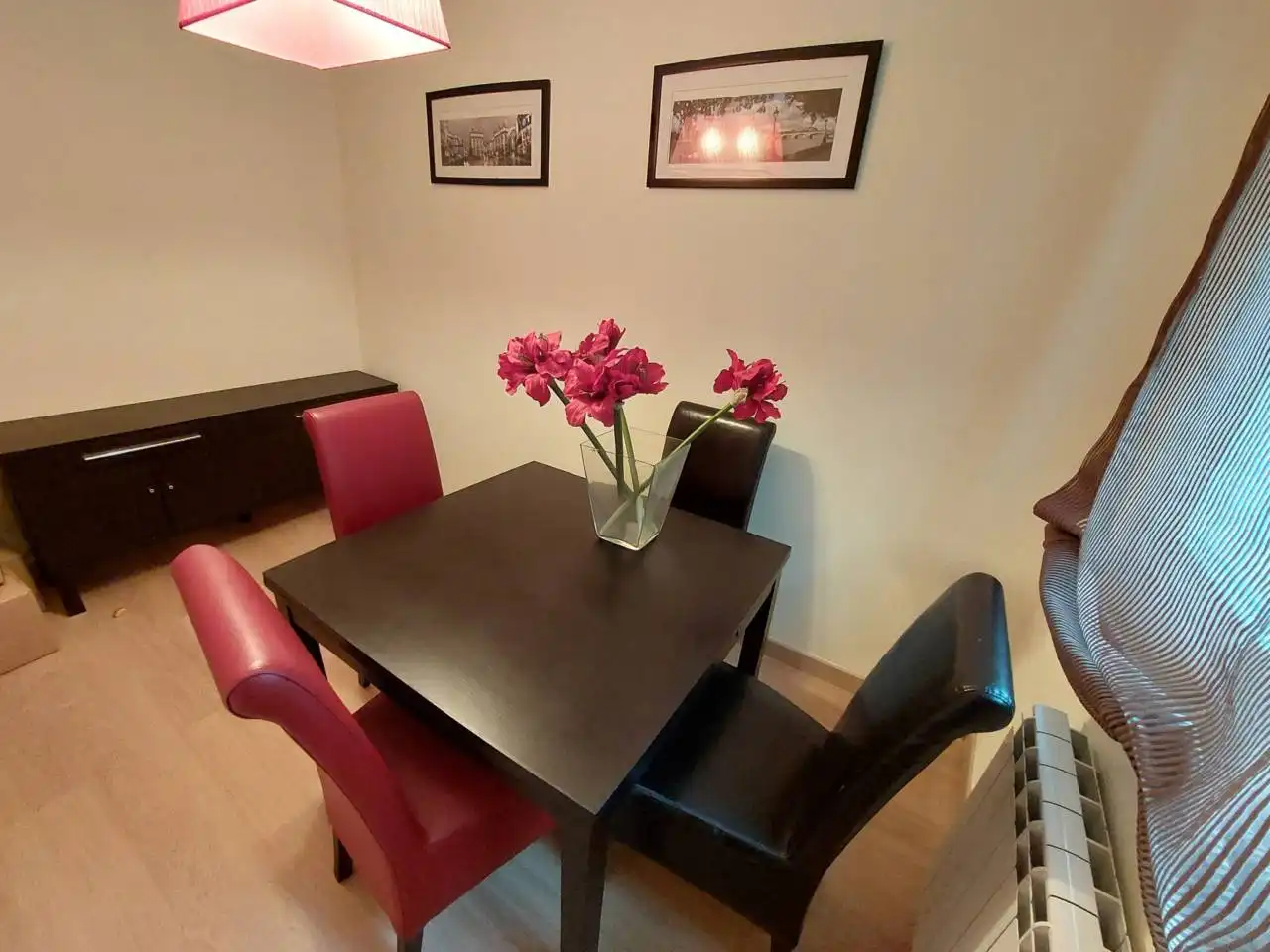 Comedor de Casa adosada en venta en Fuenlabrada con Aire acondicionado, Calefacción y Piscina comunitaria