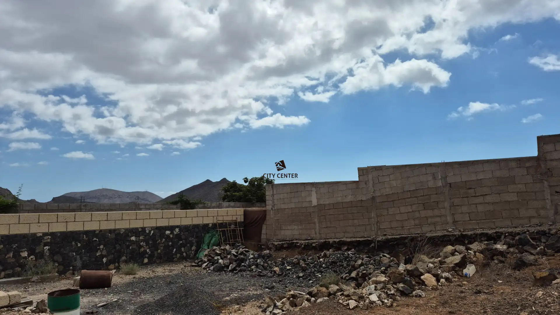 Land for sale in Arona