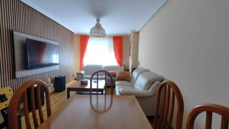 Wohnzimmer von Wohnung zum Verkauf in San Andrés del Rabanedo mit Heizung, Privatgarten und Parkett