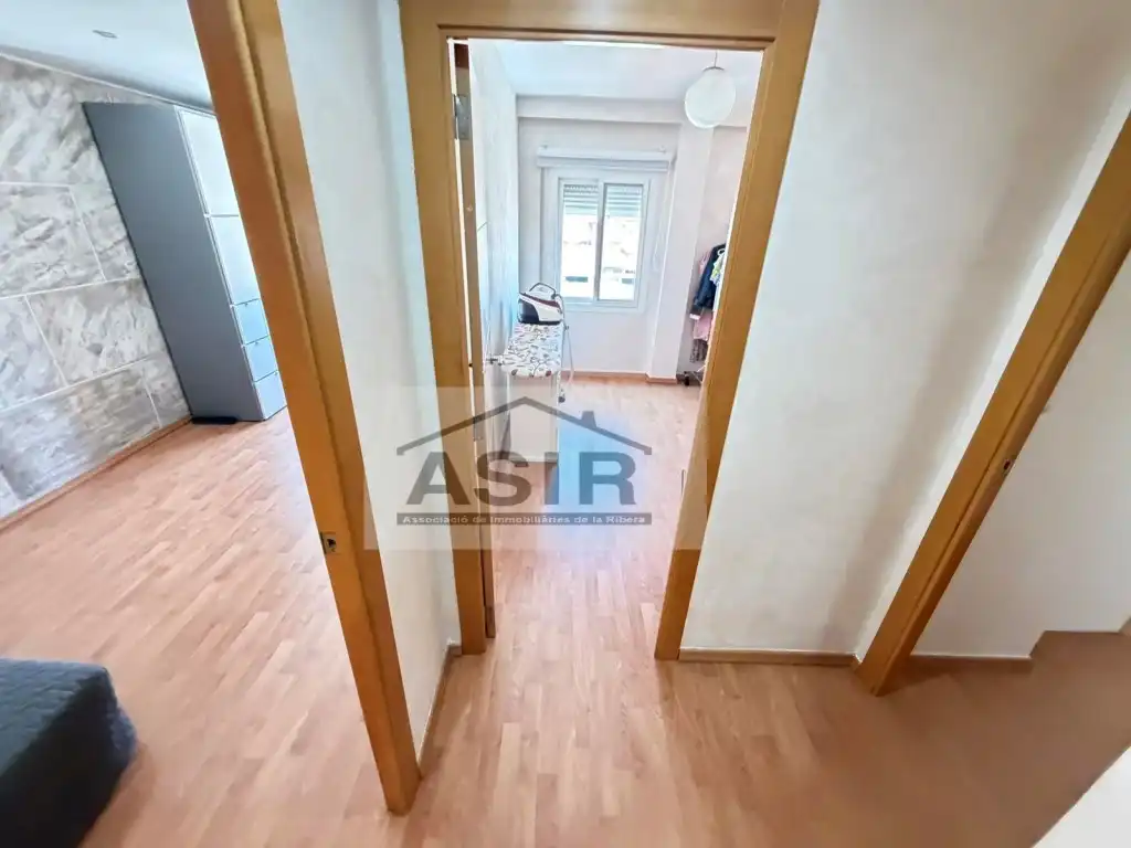 Flat for sale in Alzira  with Air Conditioner and Balcony