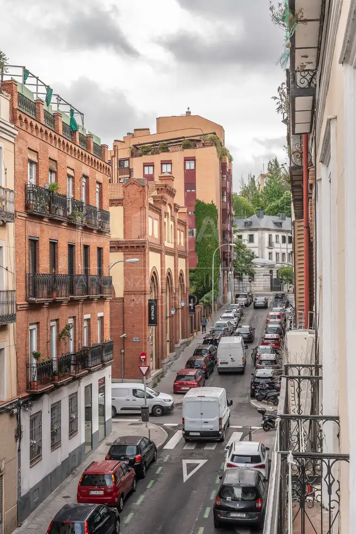 Exterior view of Flat for sale in Madrid  with Air Conditioner, Heating and Balcony