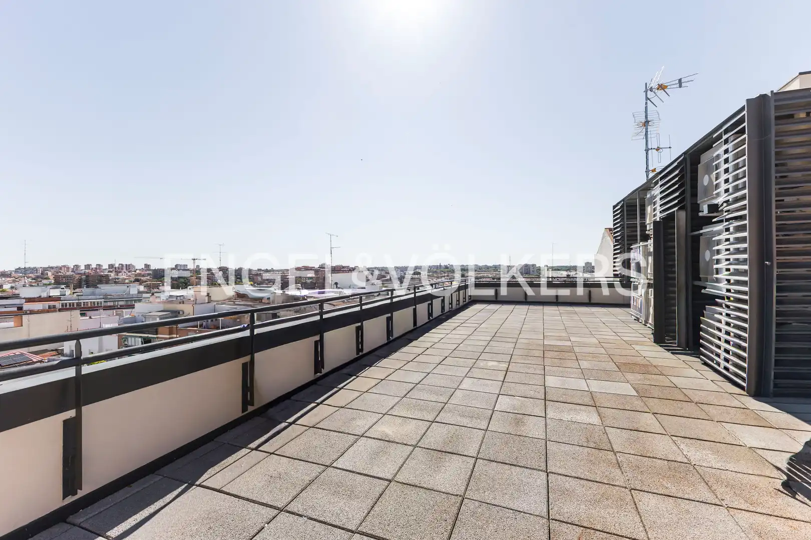 Terrassa de Àtic de lloguer en Madrid amb Aire condicionat, Calefacció i Terrassa