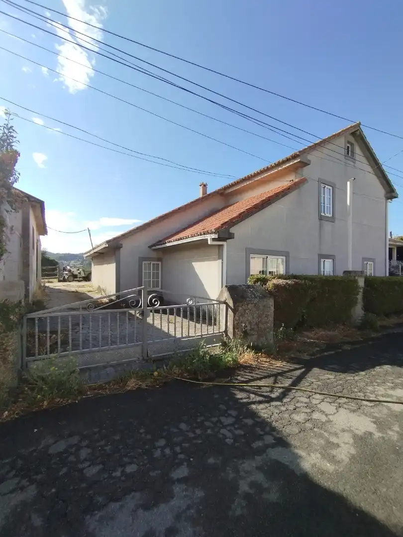 Vista exterior de Casa o xalet en venda en Fene amb Calefacció i Moblat