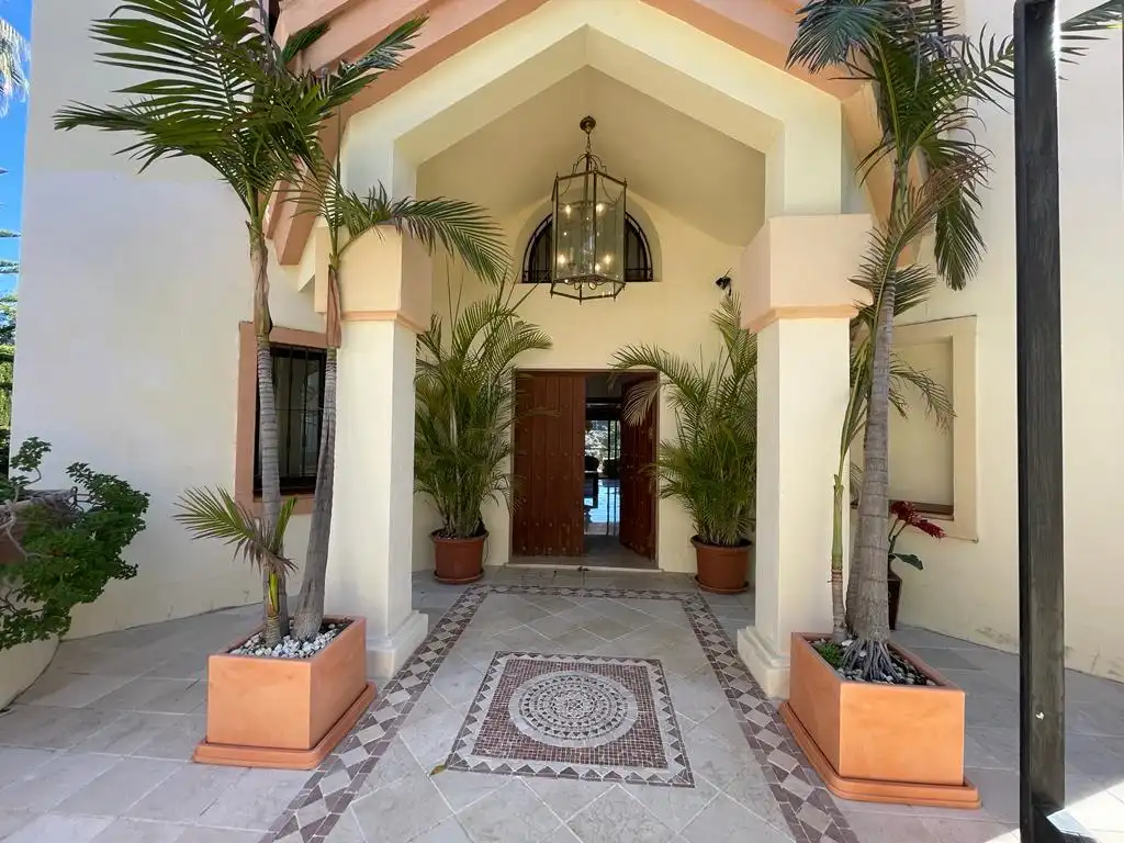 Casa o xalet de lloguer en Benahavís amb Aire condicionat, Calefacció i Jardí privat