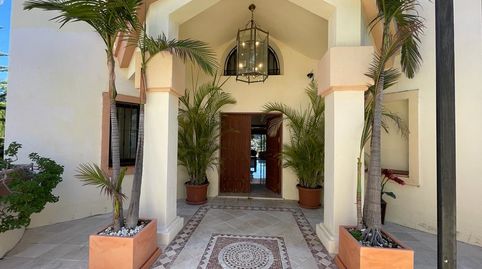 Foto 2 de Casa o chalet de alquiler en Los Arqueros - Puerto del Almendro, Benahavís