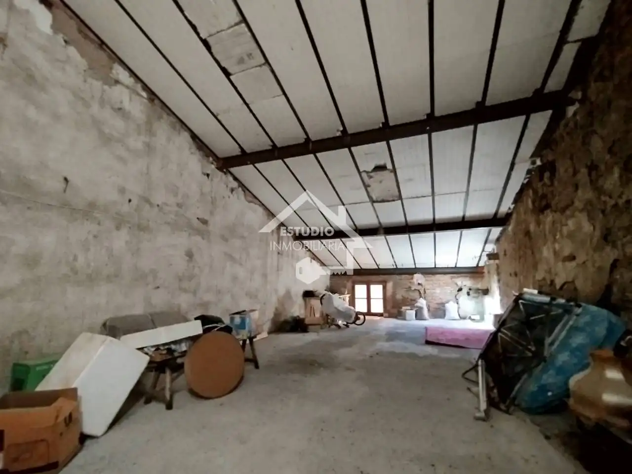 Houses for sale in Viana