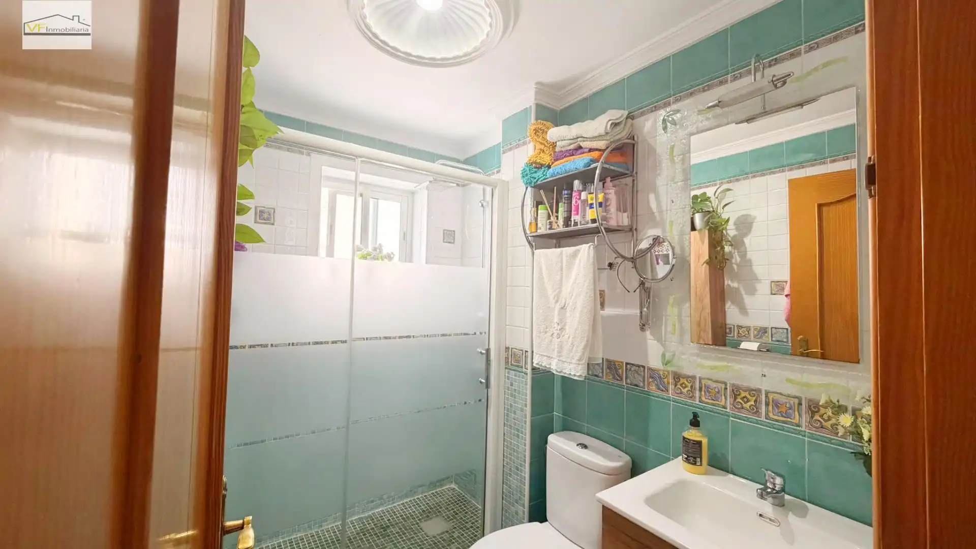 Bathroom of Flat for sale in Málaga  with Air Conditioner and Heating
