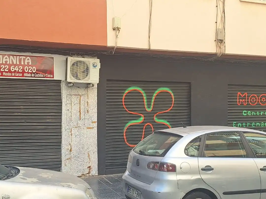 Piso en venta en Los Ángeles - Cruz de Caravaca