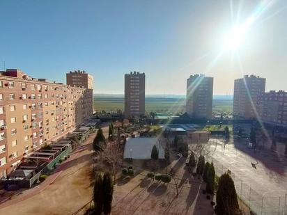 Flat for sale in Avenida PLANETA TIERRA, Parla Este
