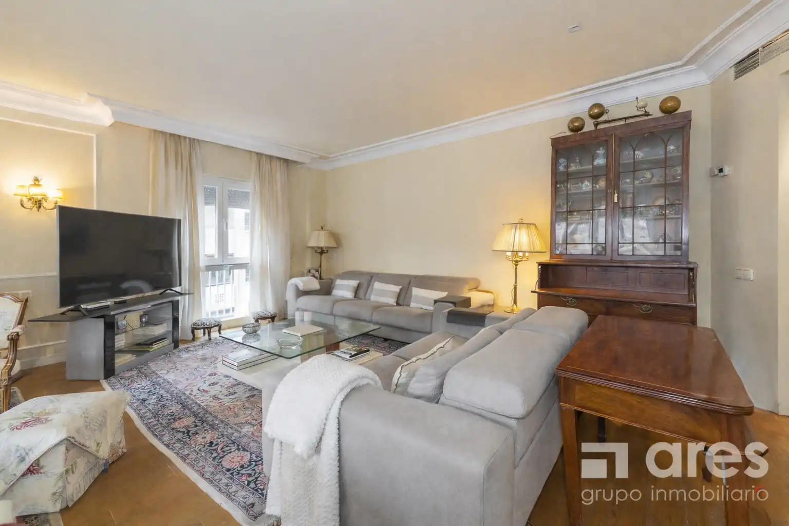 Living room of Flat for sale in Madrid  with Air Conditioner, Heating and Private garden