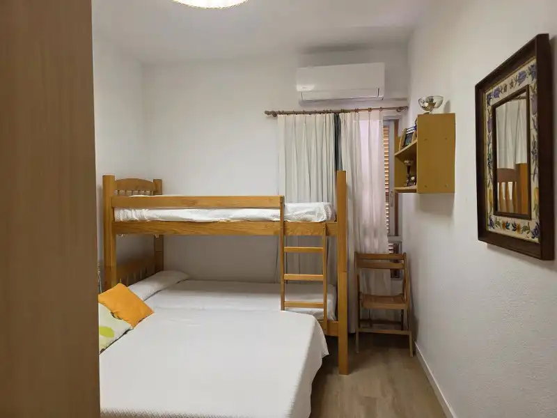 Schlafzimmer von Wohnungen zum Verkauf in Cullera mit Klimaanlage, Heizung und Parkett