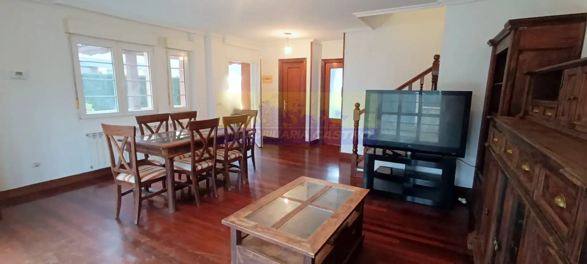 Sala de estar de Casa adosada de alquiler en Castro-Urdiales