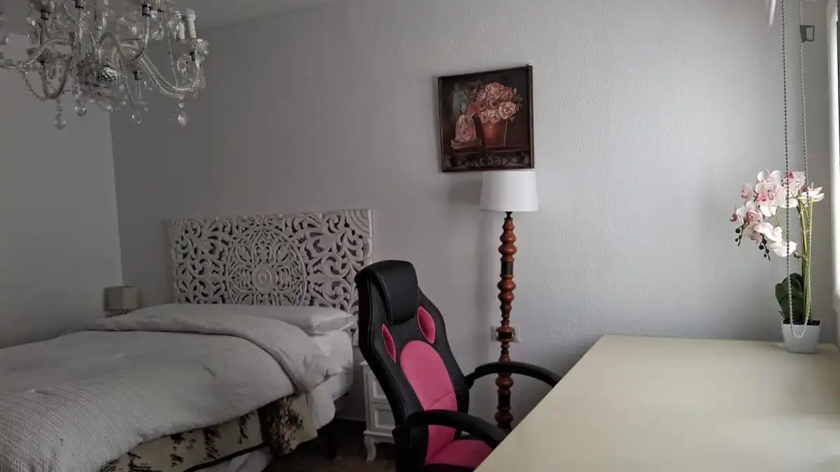 Room in Pajaritos