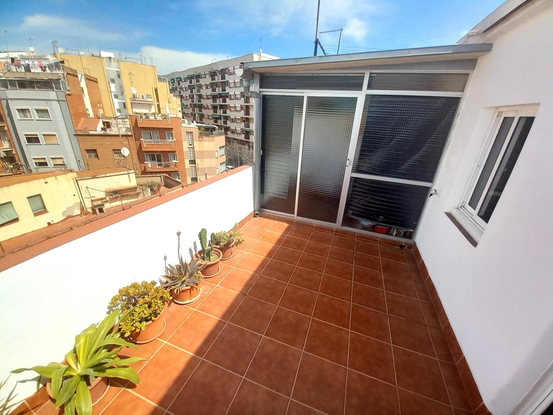 Attic for sale in Carrer de Simancas, Pubilla Cases