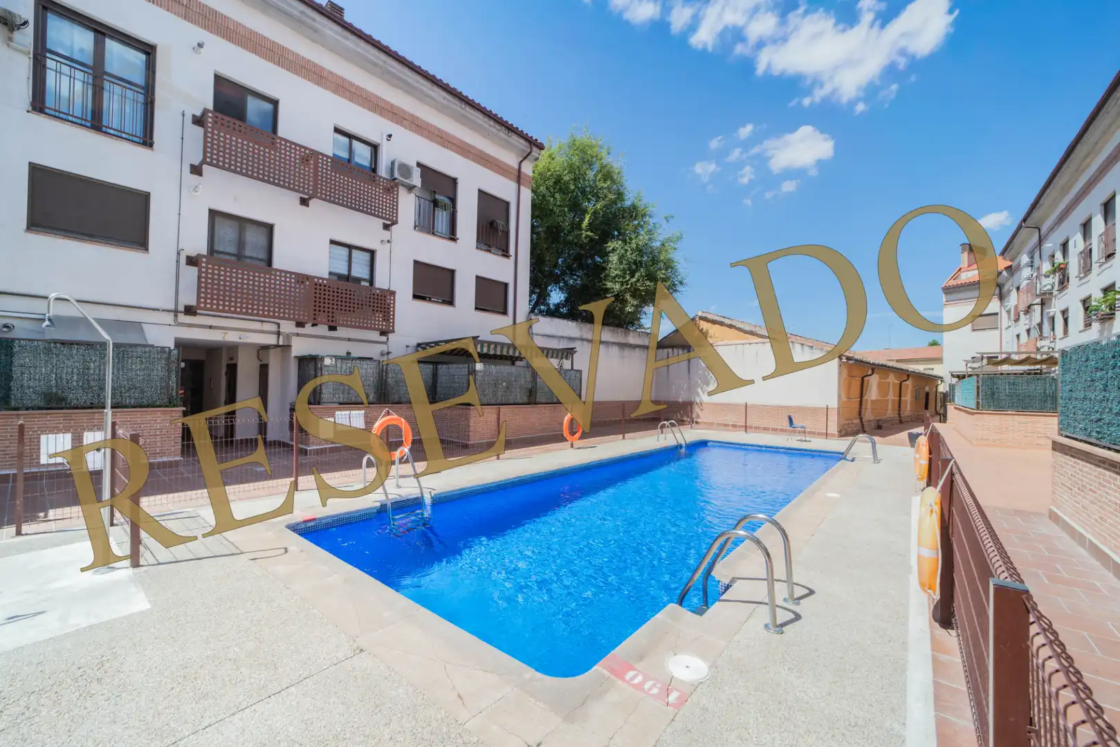 Swimming pool of Flat for sale in Griñón  with Air Conditioner, Heating and Storage room