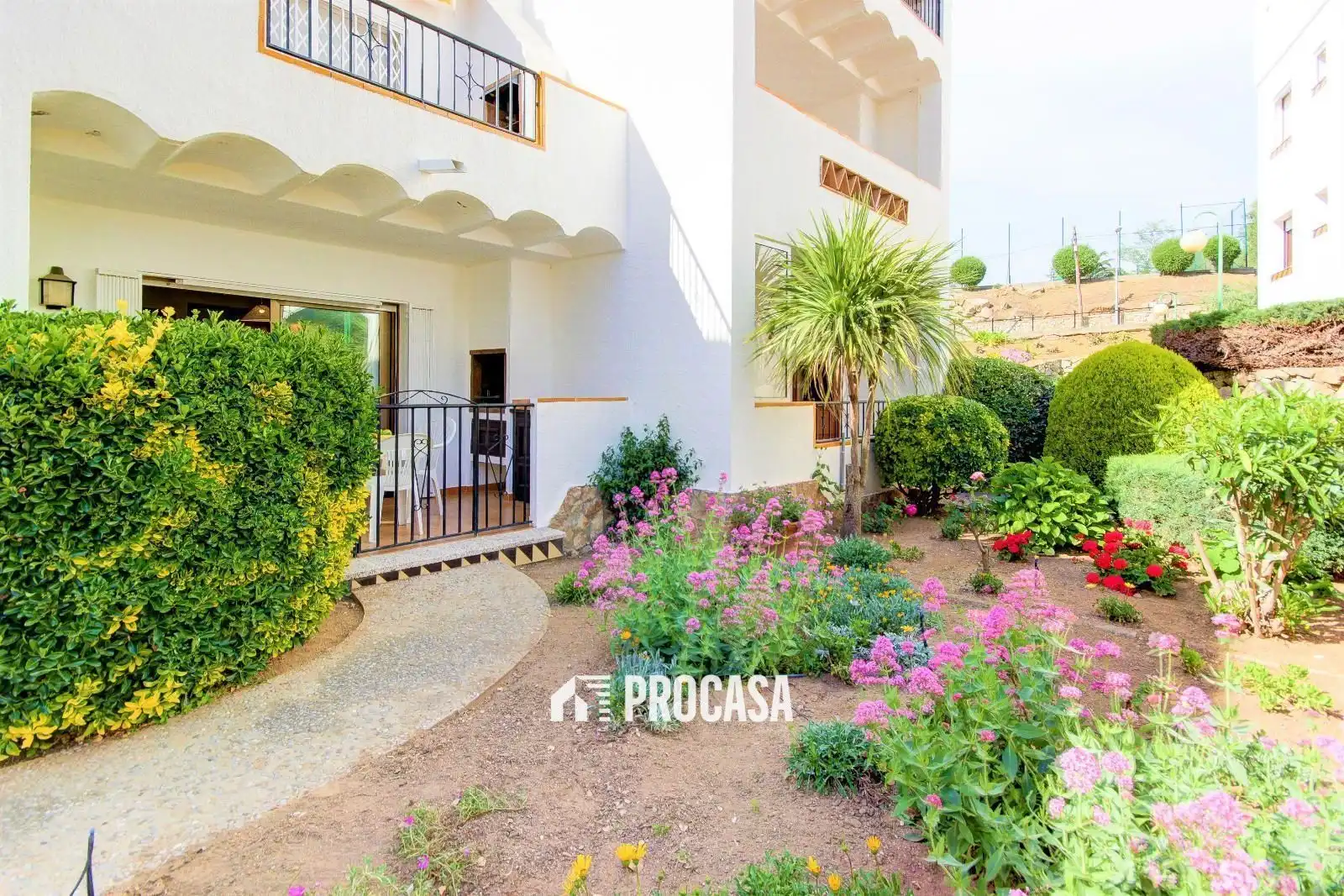Flat with pool for sale in josep carner, imagen 4