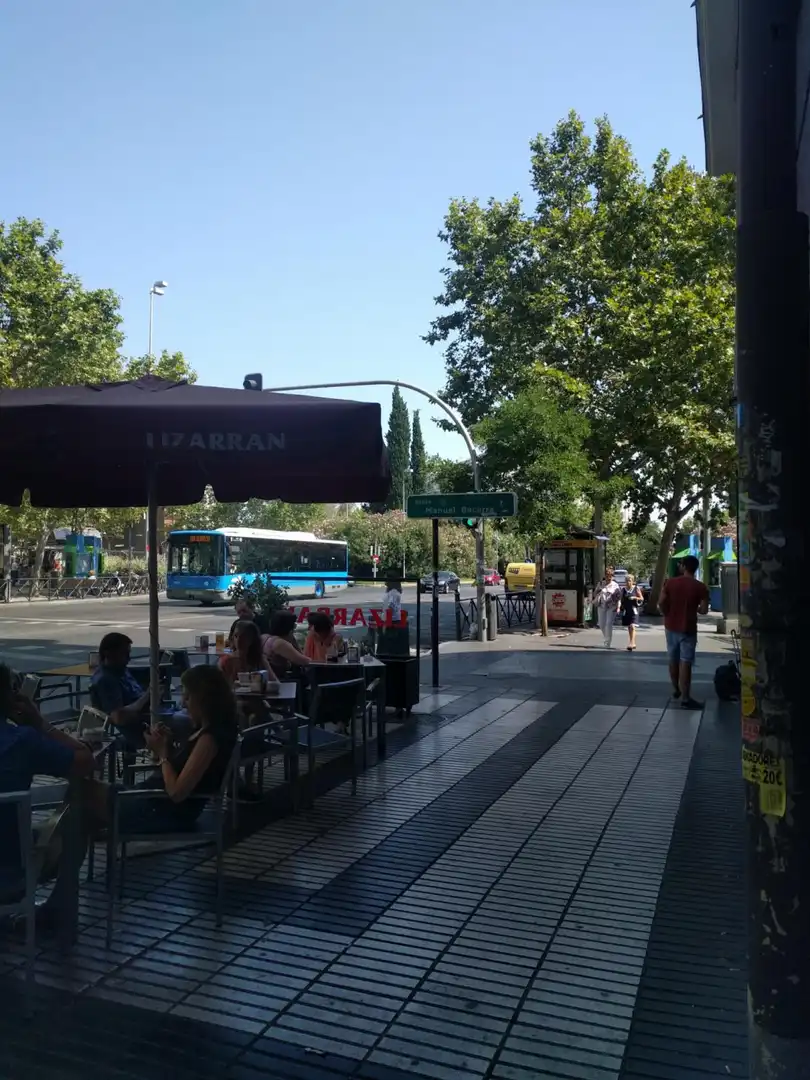Vista exterior de Apartamento de alquiler en Madrid con Aire acondicionado, Amueblado y Lavadora